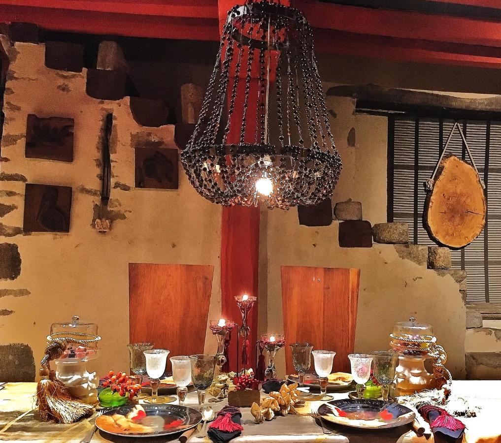 Chateau De La Chasse-Guerre Bed and Breakfast Hardanges Esterno foto