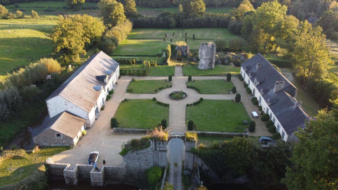 Chateau De La Chasse-Guerre Bed and Breakfast Hardanges Esterno foto