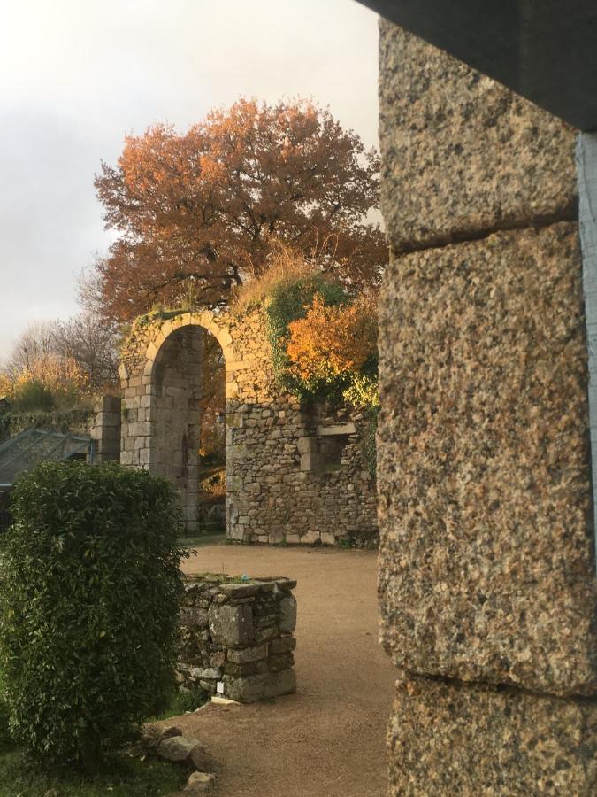 Chateau De La Chasse-Guerre Bed and Breakfast Hardanges Esterno foto