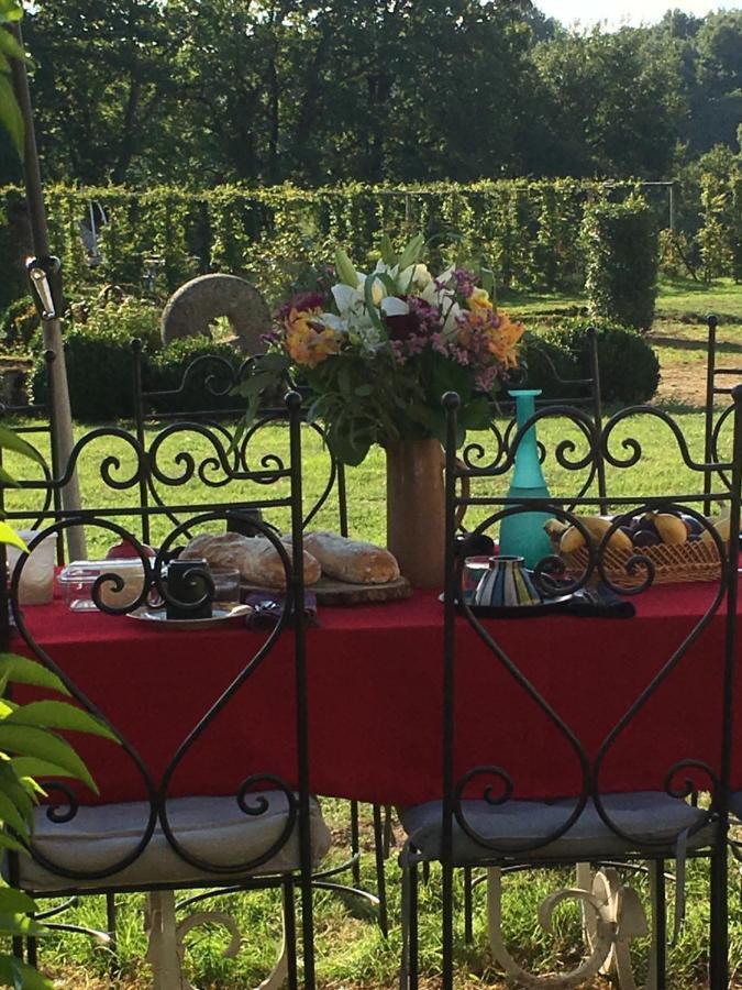 Chateau De La Chasse-Guerre Bed and Breakfast Hardanges Esterno foto